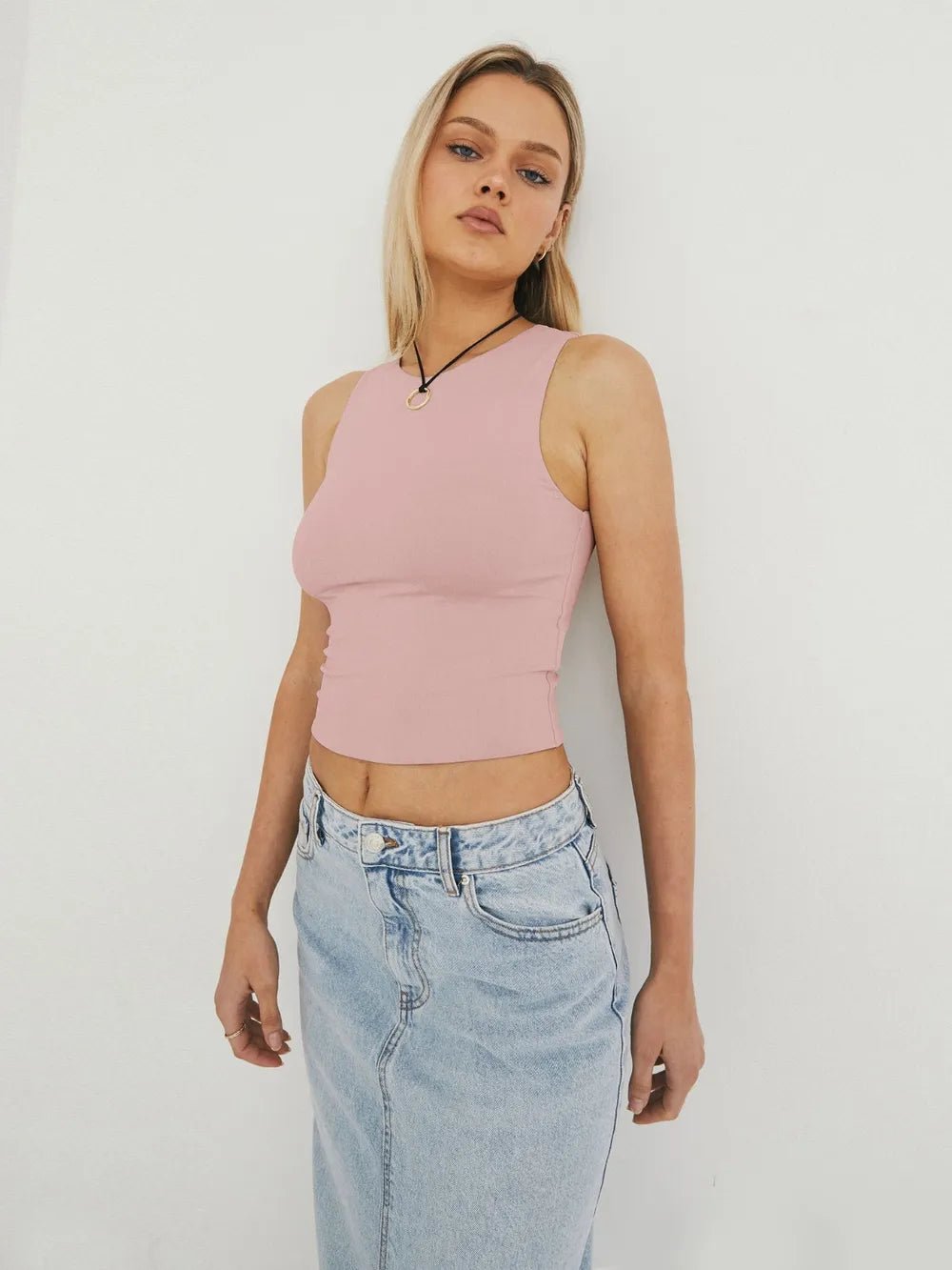 Basic Round Neck Cropped Tank Top | Elegant Urban Tank Top – Machello