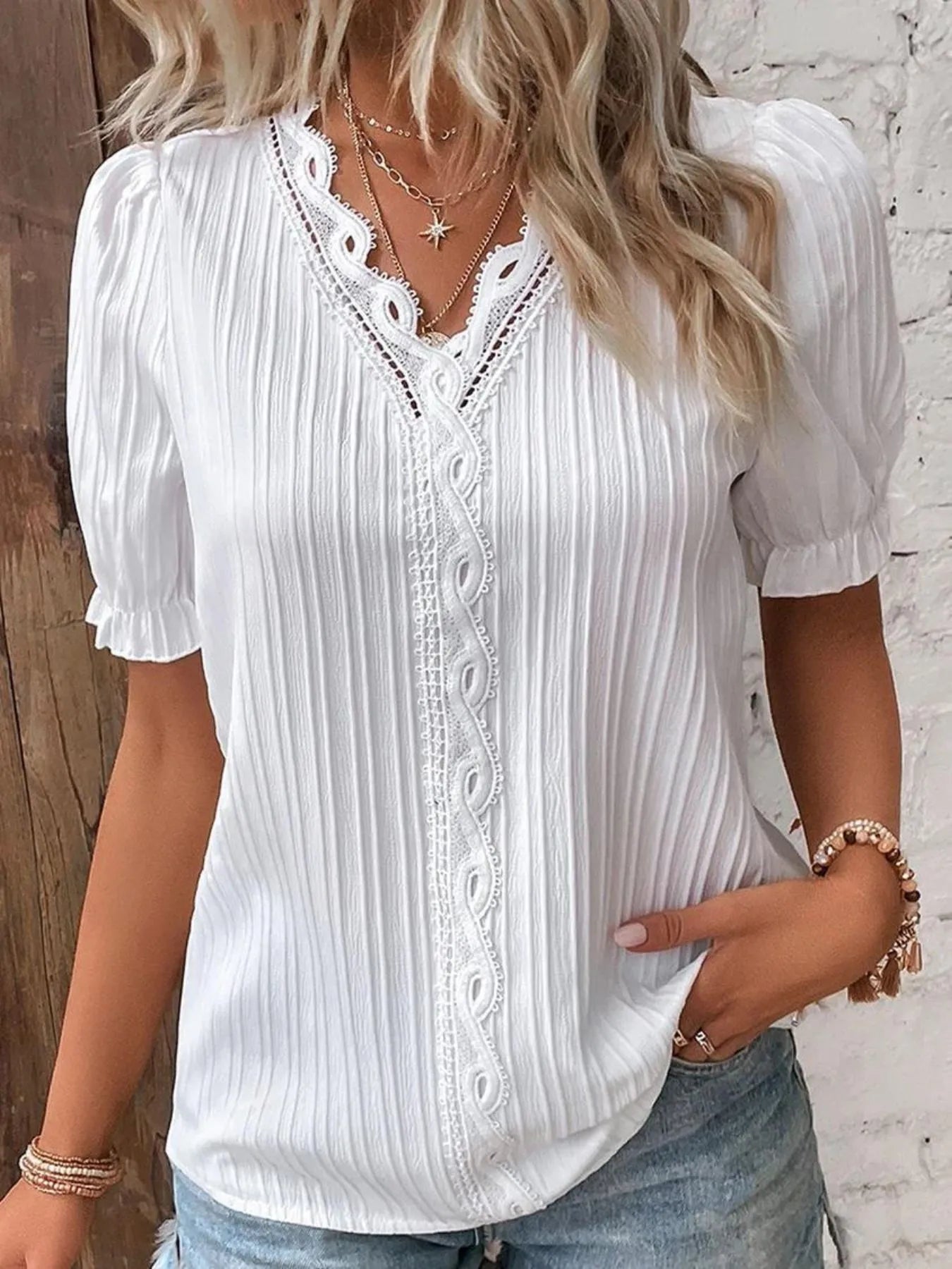 Full Size Lace Detail V - Neck | Elegant Urban Tank Top – Machello