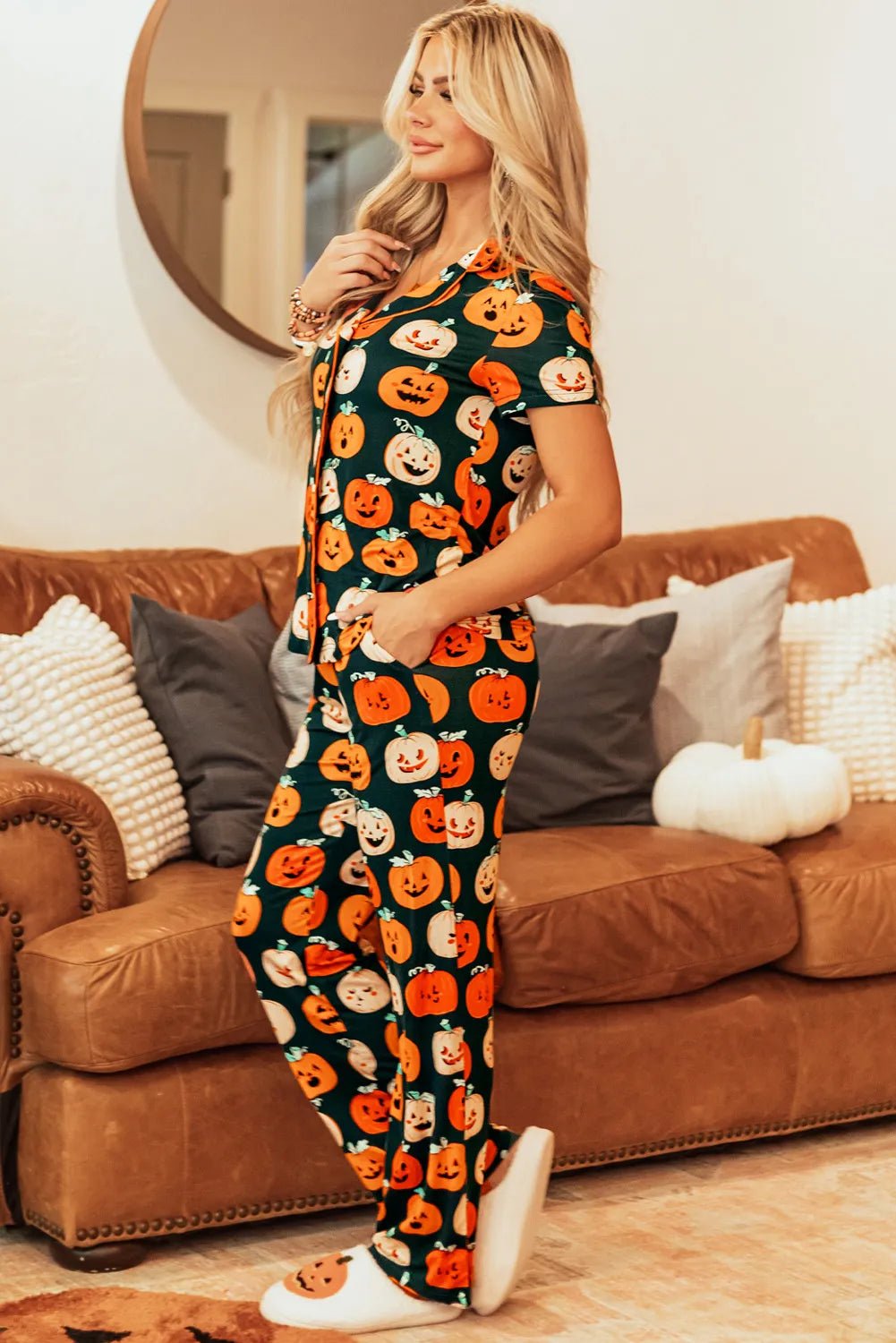 Pumpkin Printed Short Sleeve Top and Pants Lounge Set | Elegant Urban Tank Top – Machello