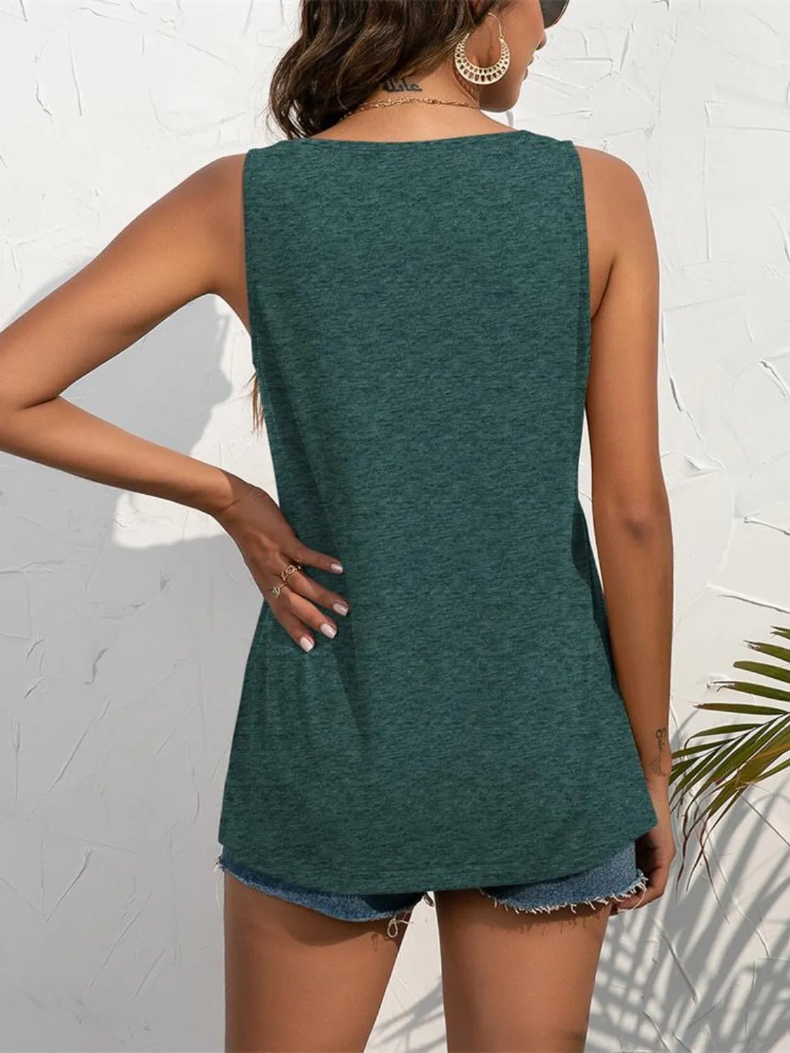 Sleek Wide Strap Everyday Tank | Elegant Urban Tank Top – Machello